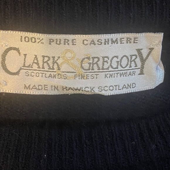 Clark & Gregory 100% Cashmere Sweater Navy Blue Size L Made in Scotland - Picture 3 of 11
